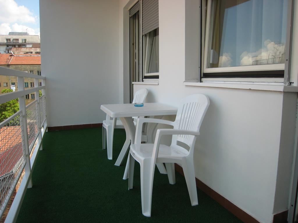 Spirit Apartments Belgrad Rum bild
